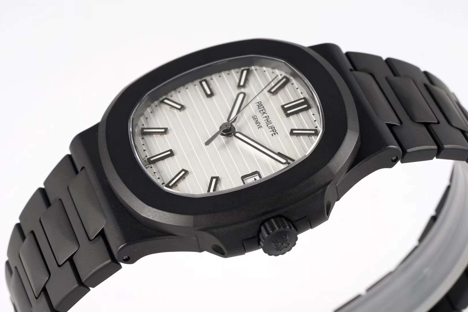 Nautilus Jumbo 5711’Black Venom Limited Edition’ White Dial