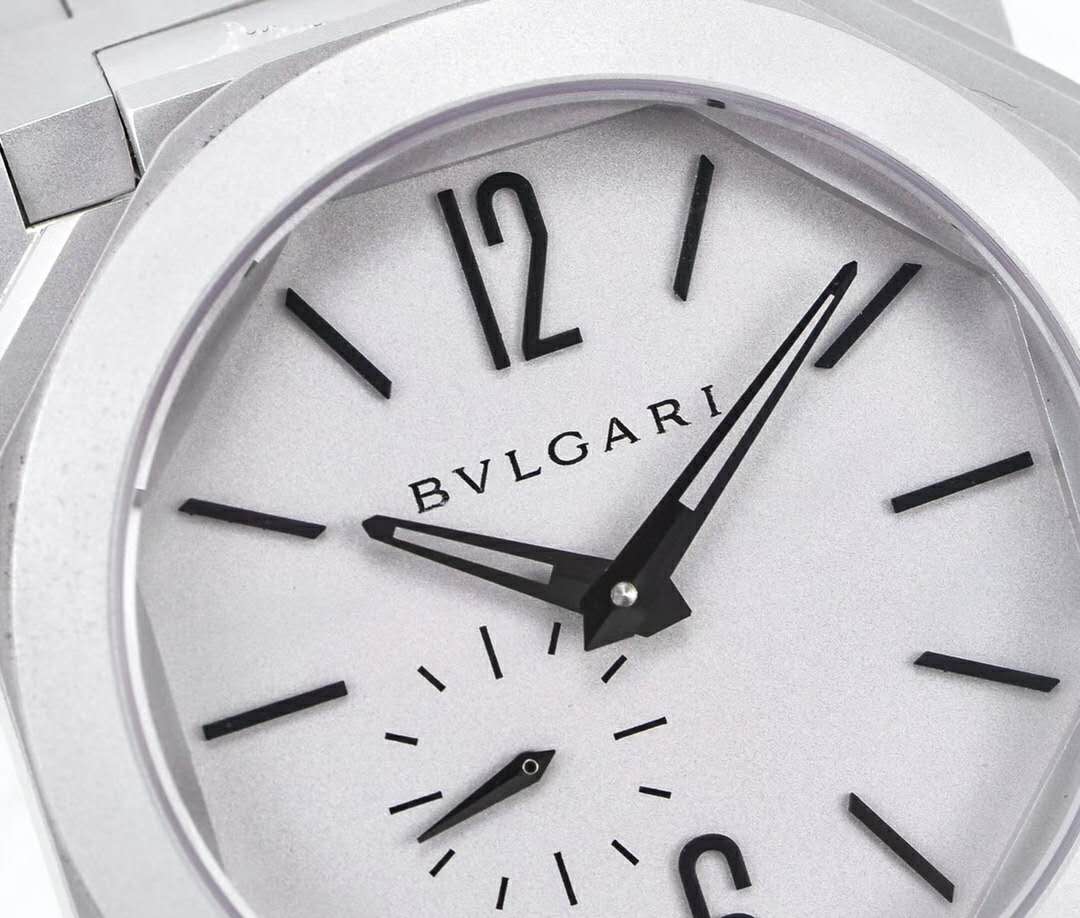 Octo Finissimo Ref: 102713 Grey Dial