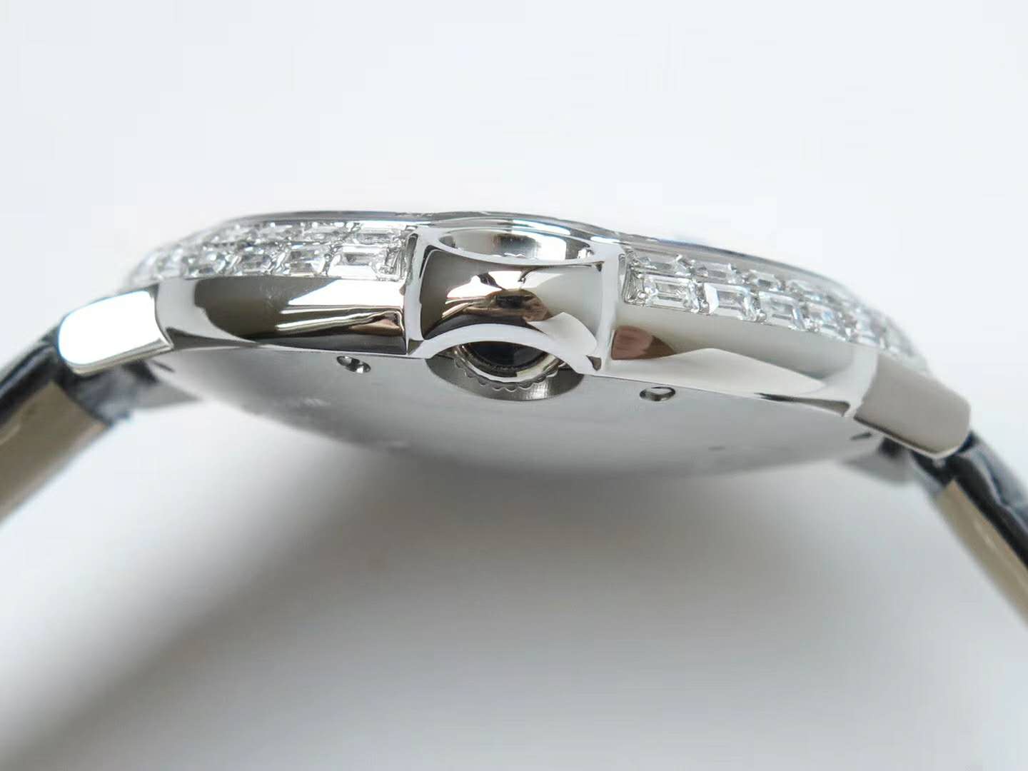 Ballon Bleu de Ca*t1er 42mm White Dial with D1am0nds in Rose Gold