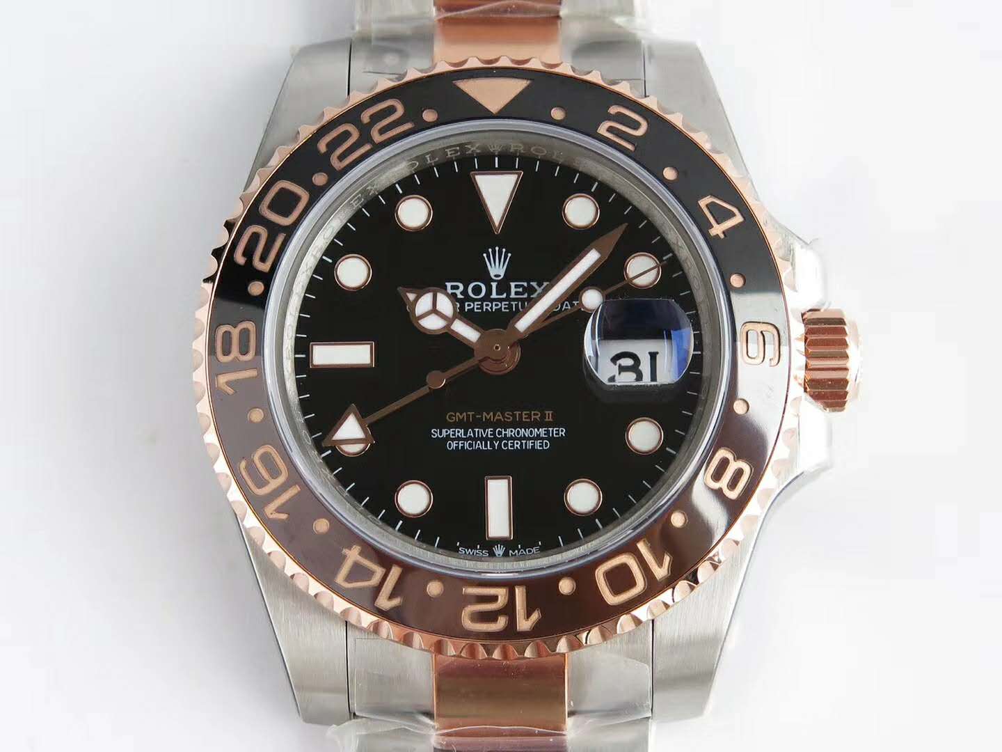 GMT Master II 126715 CHNR “Rootbeer” in Rose Gold and Steel