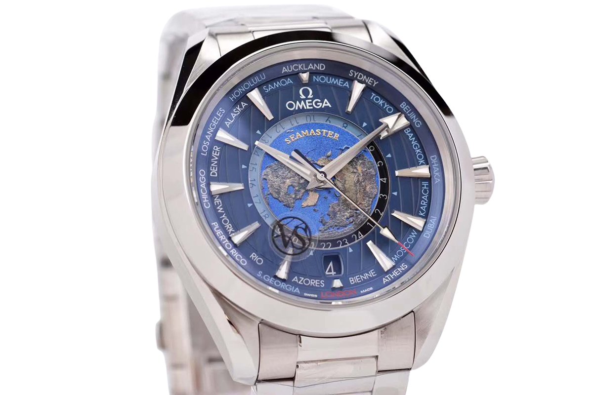 Seamaster Aqua Terra Worldtimer Master Chrononometer Blue Dial on Bracelet