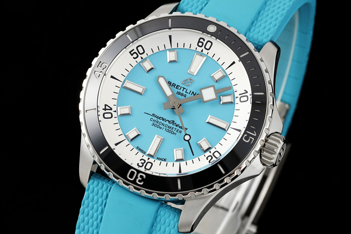 S*perocean Automatic 44 T*f*ny Blue Dial Ref: A17376211L2S1